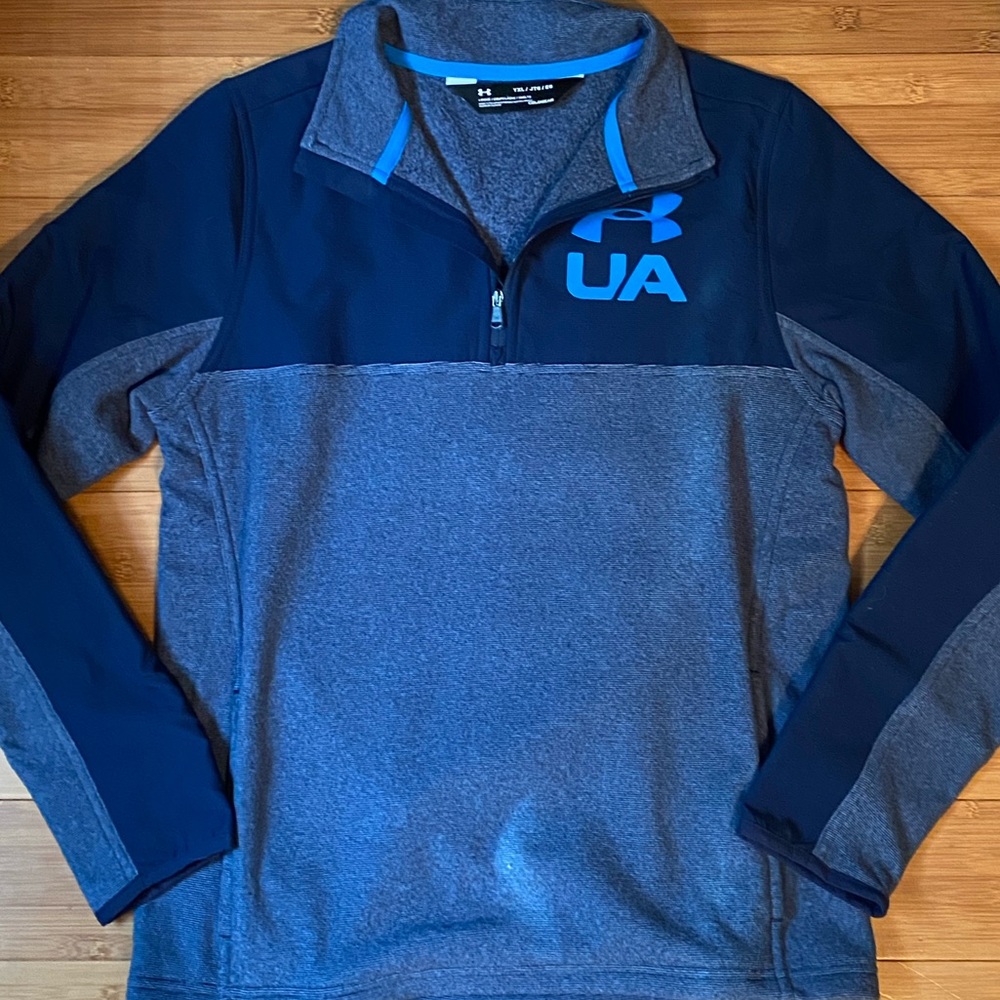 Boys Under Armour half zip sweatshirt